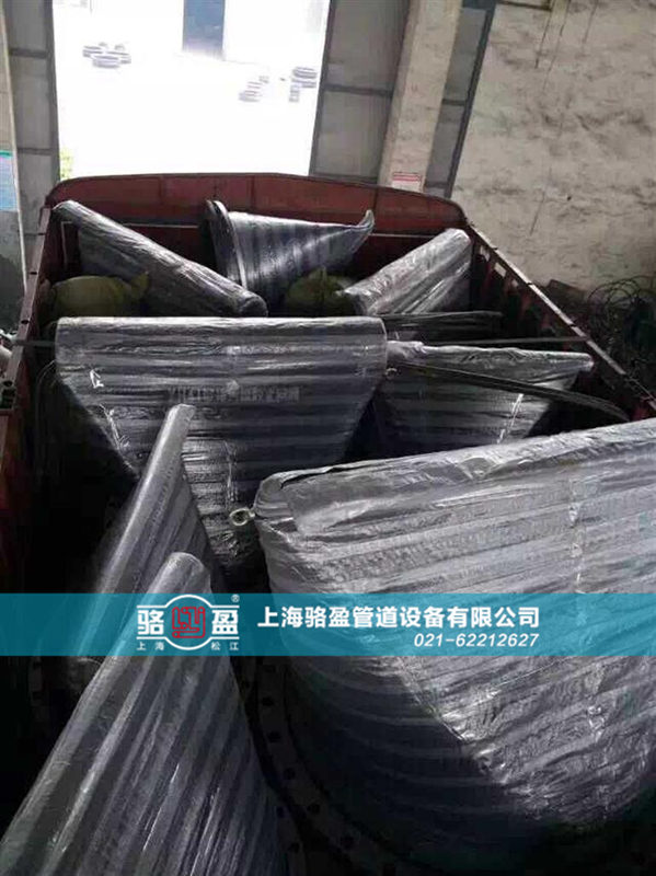 大批量法蘭式<a href=http://www.xajinch.com/ target=_blank class=infotextkey><a href=http://www.xajinch.com target=_blank class=infotextkey>鴨嘴閥</a></a>發(fā)貨現(xiàn)場