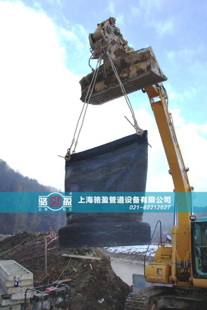 大口徑橡膠法蘭式<a href=http://www.xajinch.com/ target=_blank class=infotextkey><a href=http://www.xajinch.com target=_blank class=infotextkey>鴨嘴閥</a></a>安裝圖