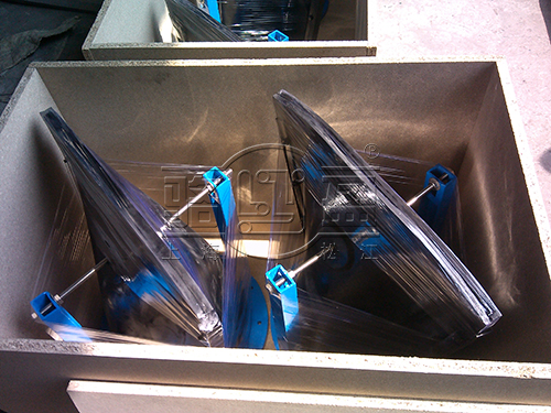 江西省宜春市袁州區法蘭式鴨嘴閥裝箱